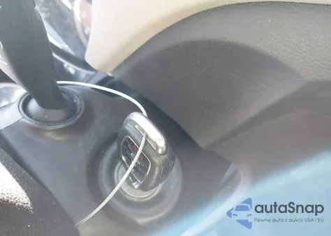 2017 Hyundai Santa Fe Sport 2.4L z USA, uszkodzony, nr VIN 5XYZU3LB1HG384368